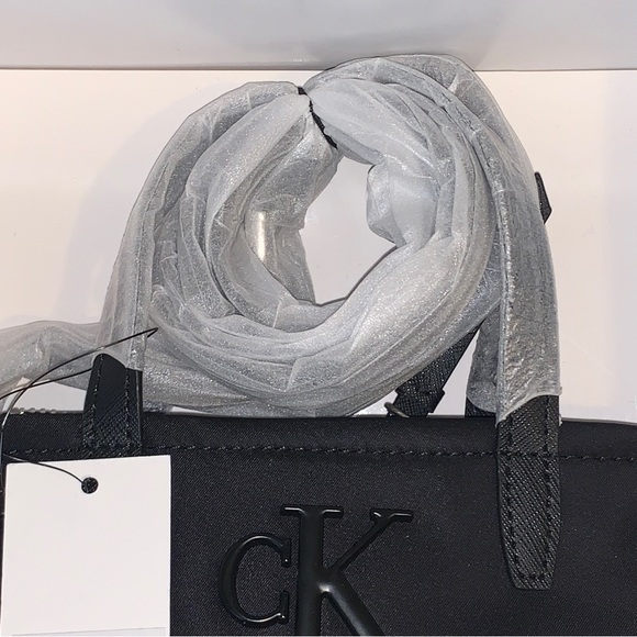 Calvin Klein Crossbody Black Bag - Picture 8 of 8
